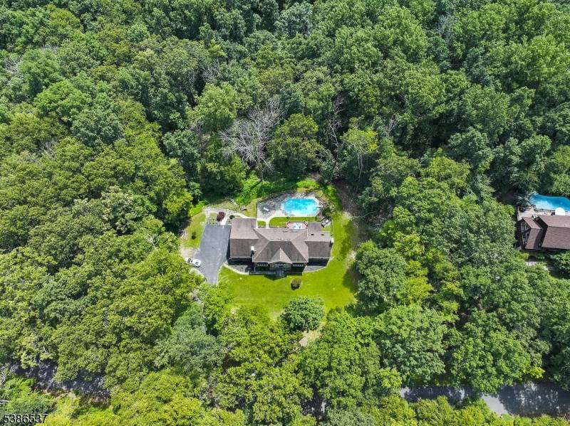 Lebanon Twp., NJ 07830,910 Ravine Rd