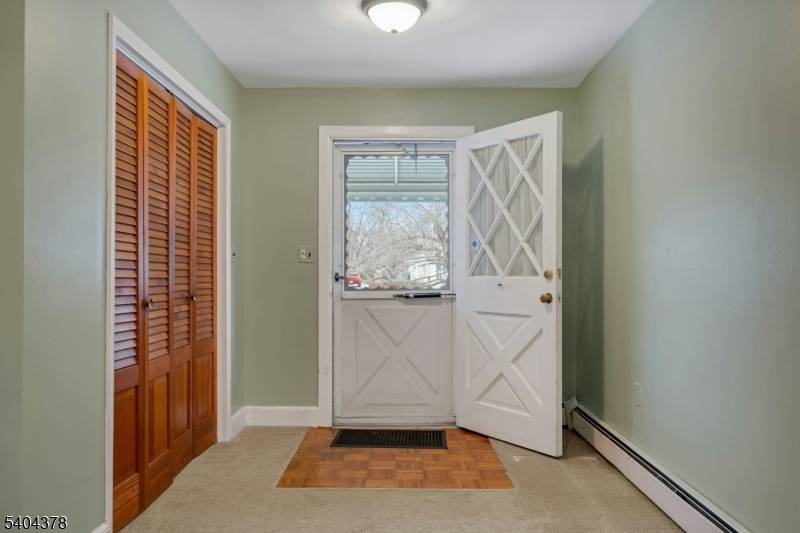 Mendham Boro, NJ 07945,40 Mountain Ave