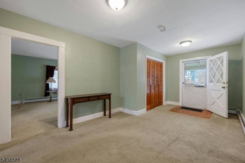 Mendham Boro, NJ 07945,40 Mountain Ave