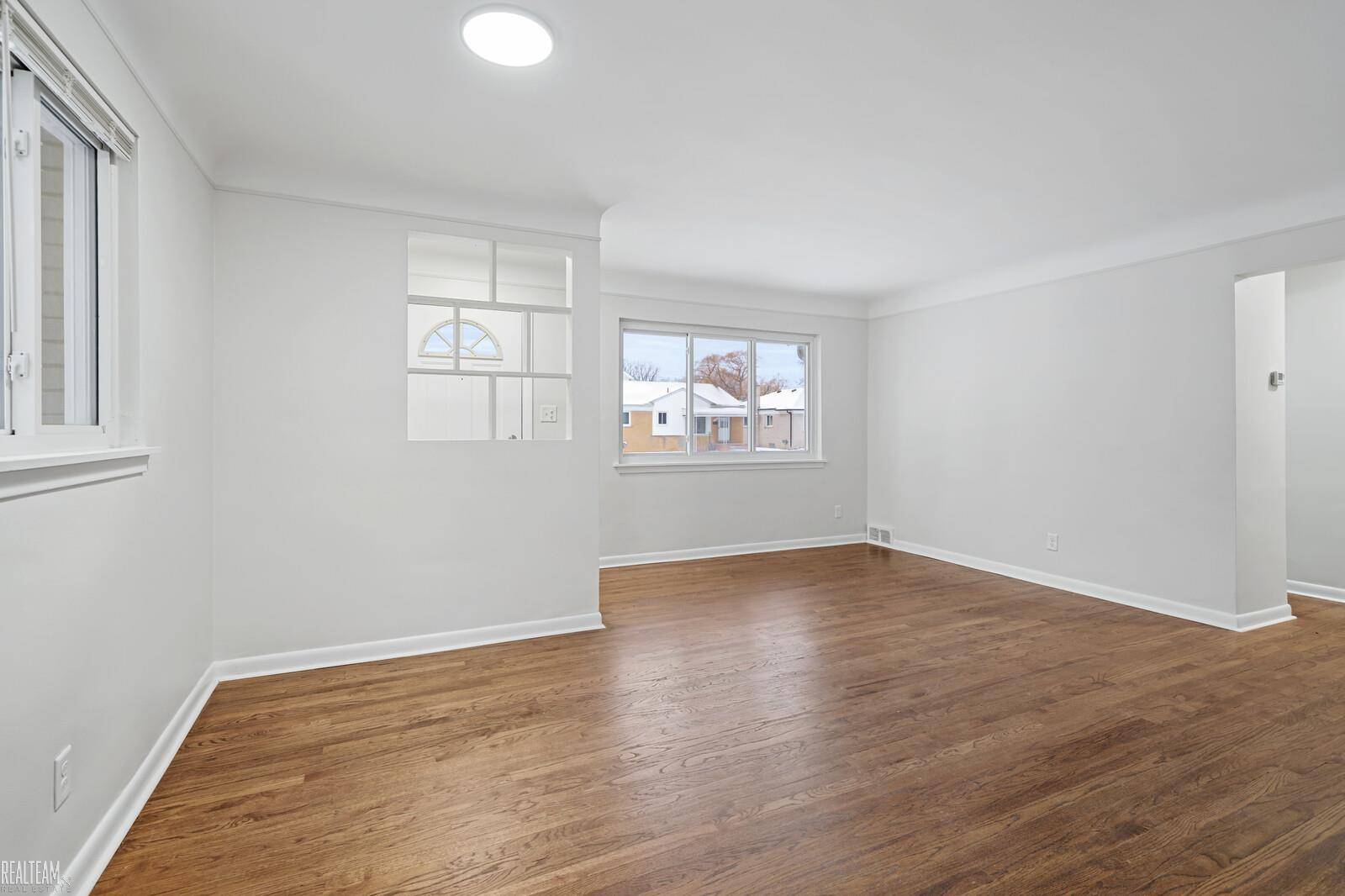 Saint Clair Shores, MI 48081,22411 Lanse ST