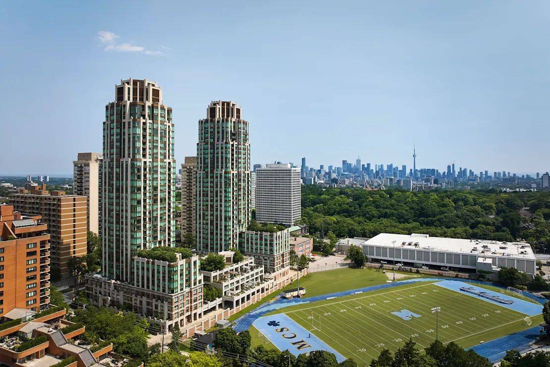 Toronto C03, ON M5P 2Y2,310 Tweedsmuir AVE #318