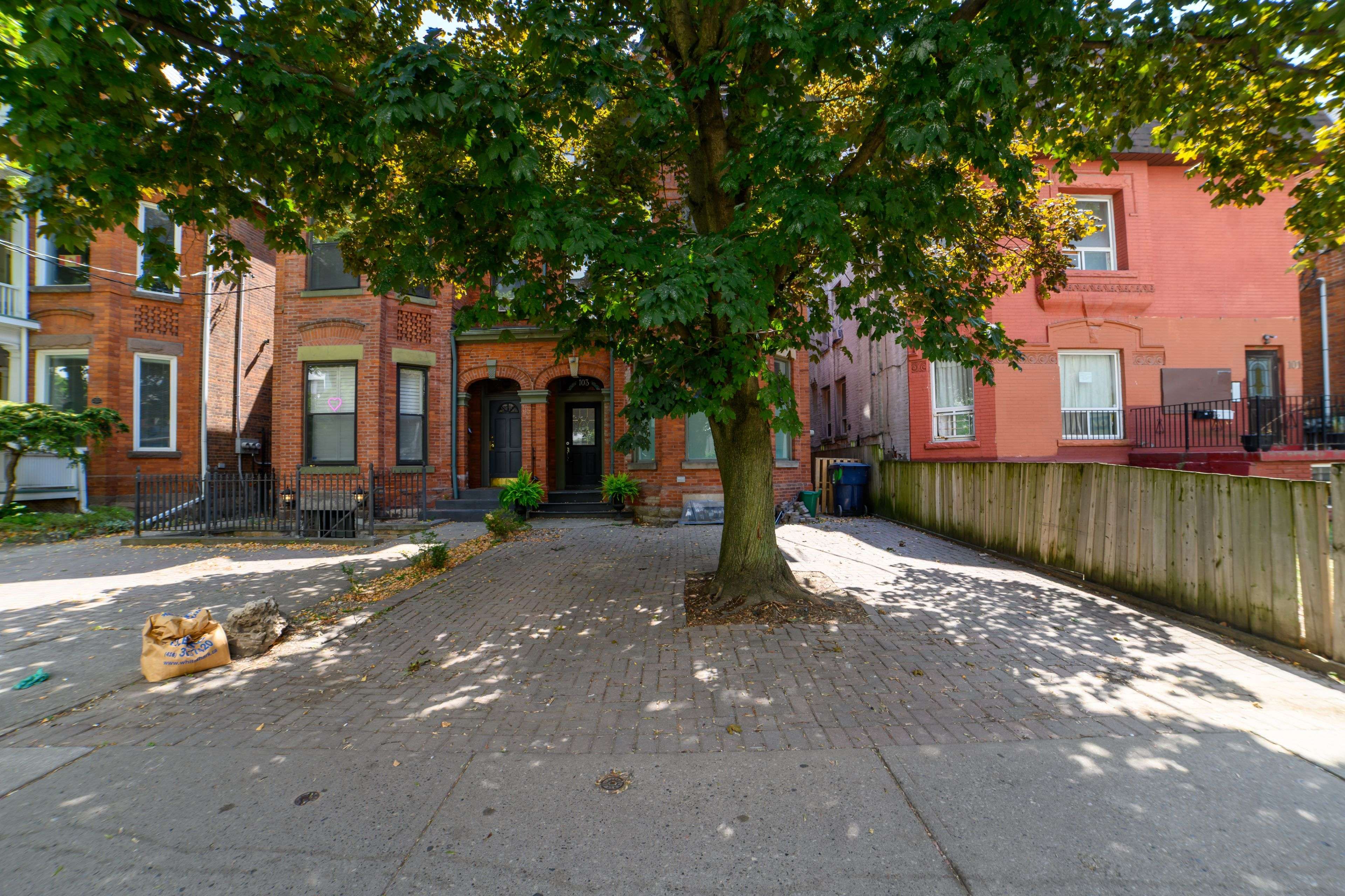 Toronto C08, ON M4Y 1M2,103 Gloucester ST #Bsmt