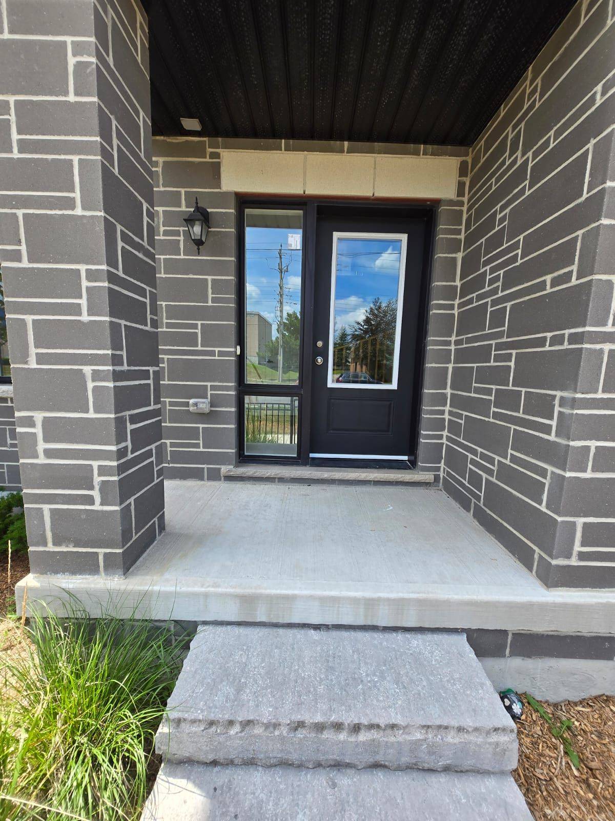 Oshawa, ON L1K 3G1,1431 Coral Springs PATH