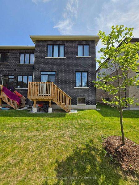 Oshawa, ON L1H 0A7,296 Okanagan PATH