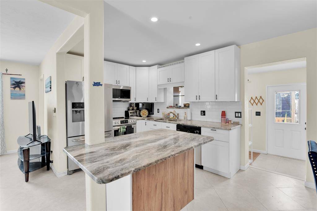 Pompano Beach, FL 33064,5221 NE 16th Ave