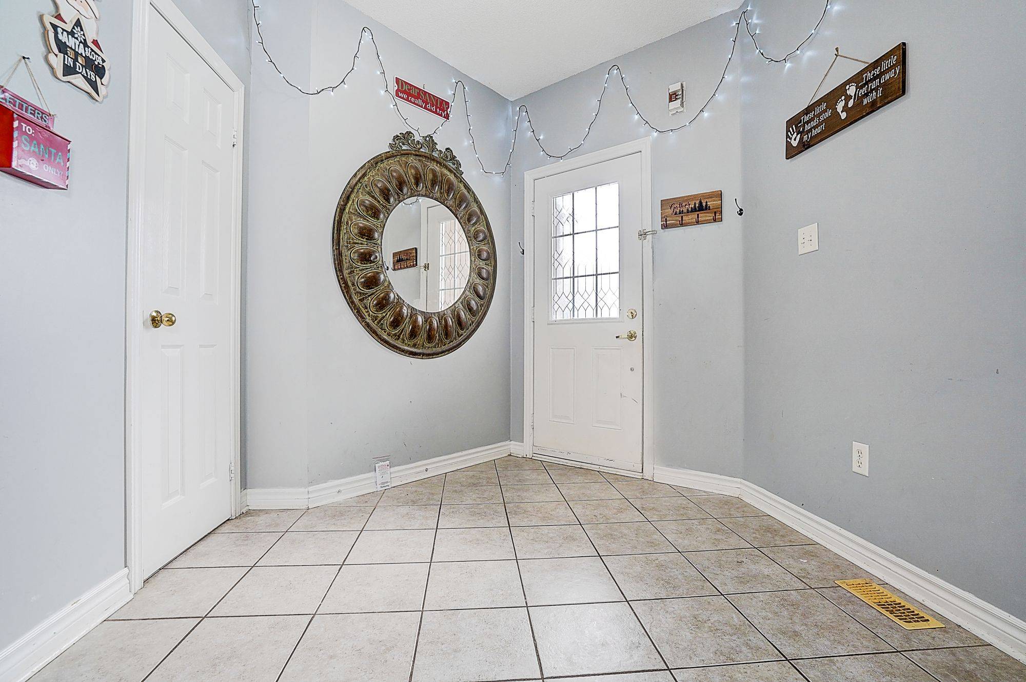 Barrie, ON L4N 5Z6,290 Country LN