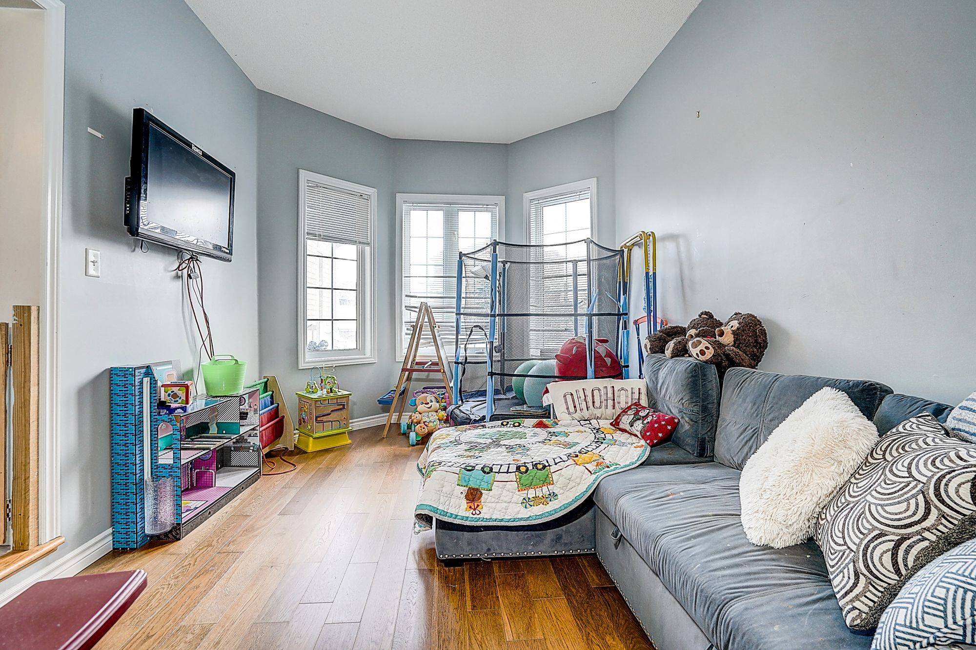 Barrie, ON L4N 5Z6,290 Country LN