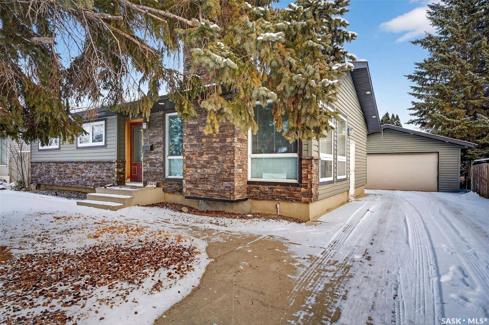 Saskatoon, SK S7H 5C4,418 Tennant WAY