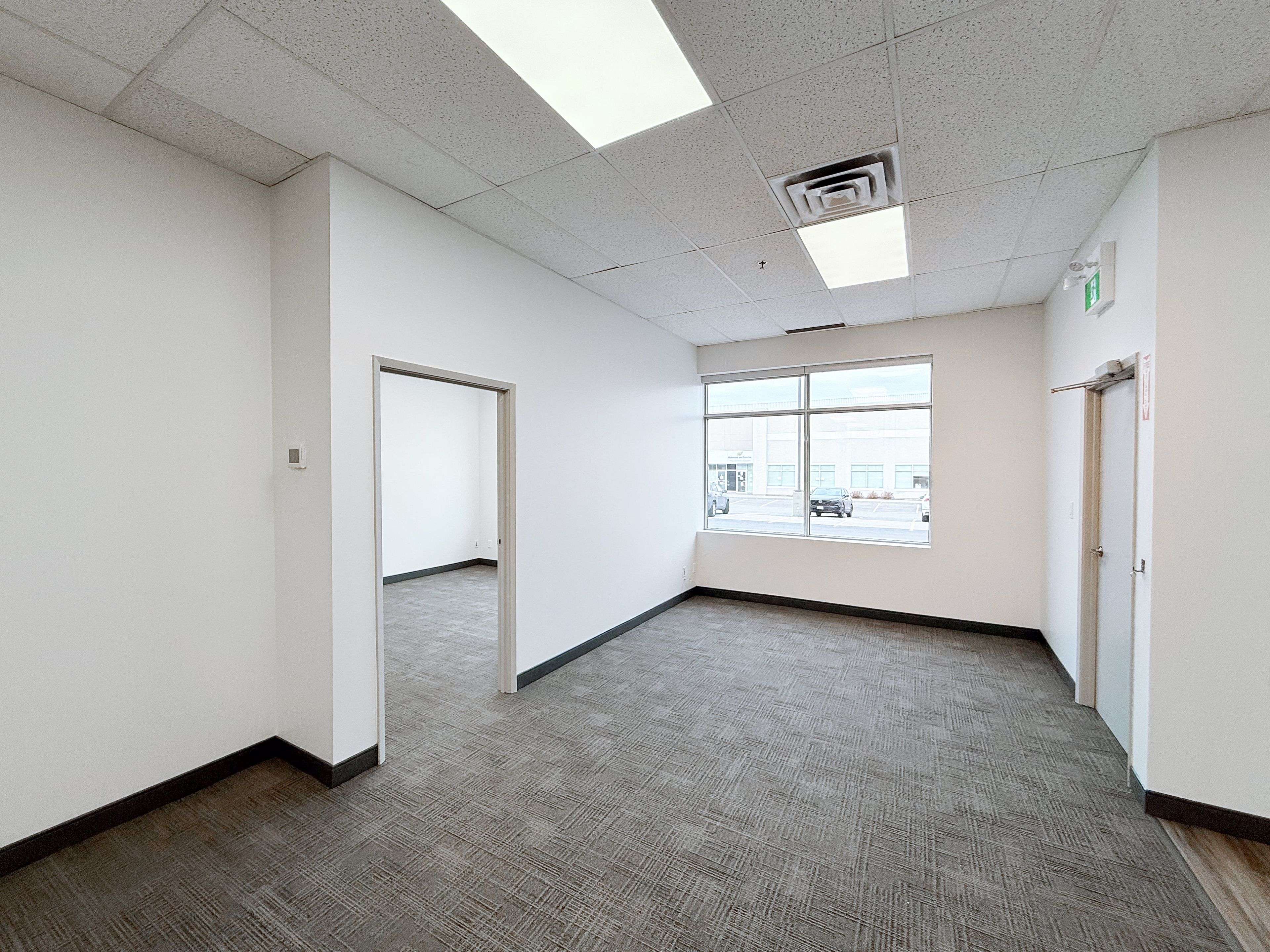 Mississauga, ON L5N 5M4,2820 Argentia RD #4