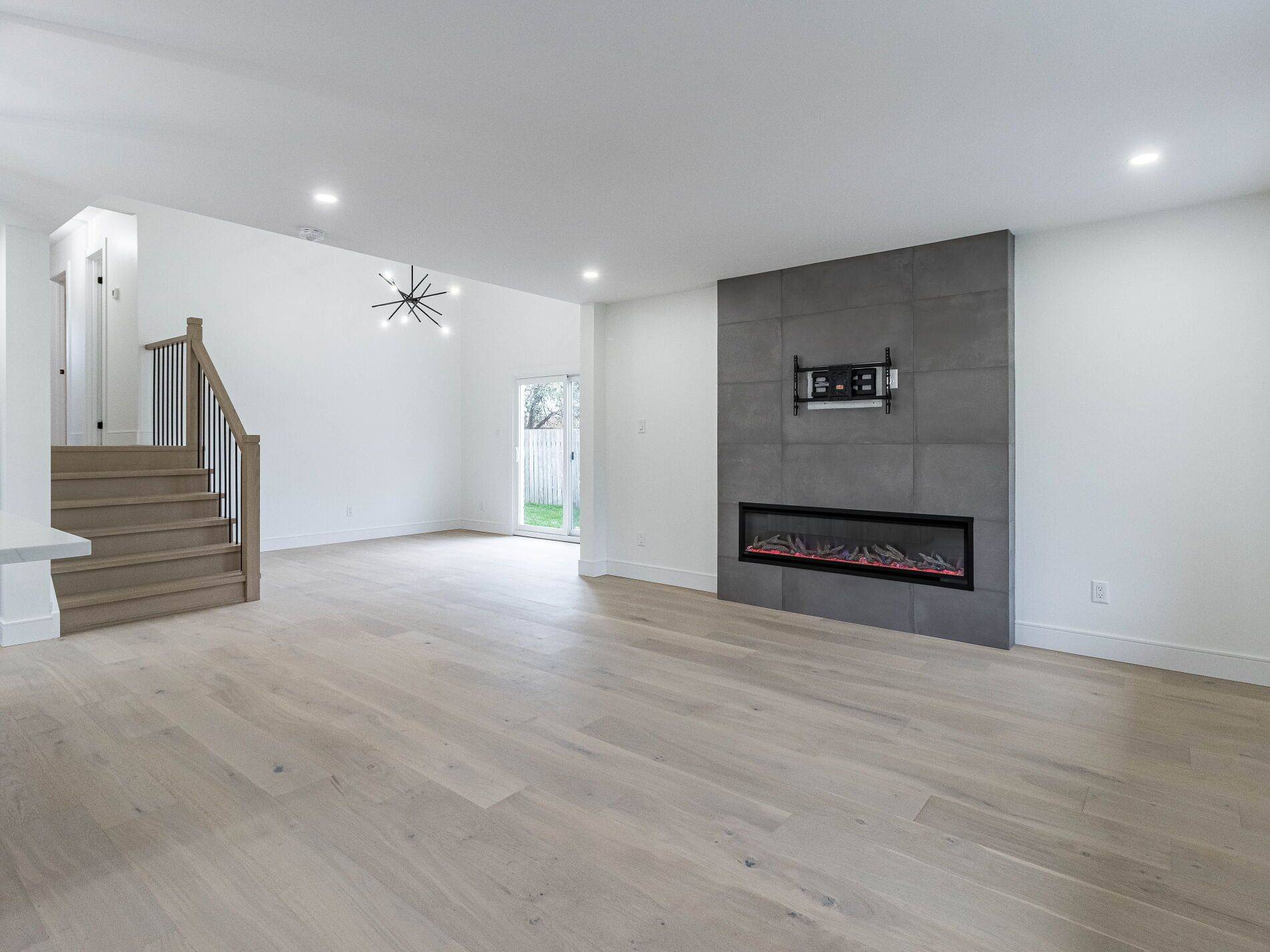 Mississauga, ON L5L 1V1,3278 Trevor CT #Upper Level