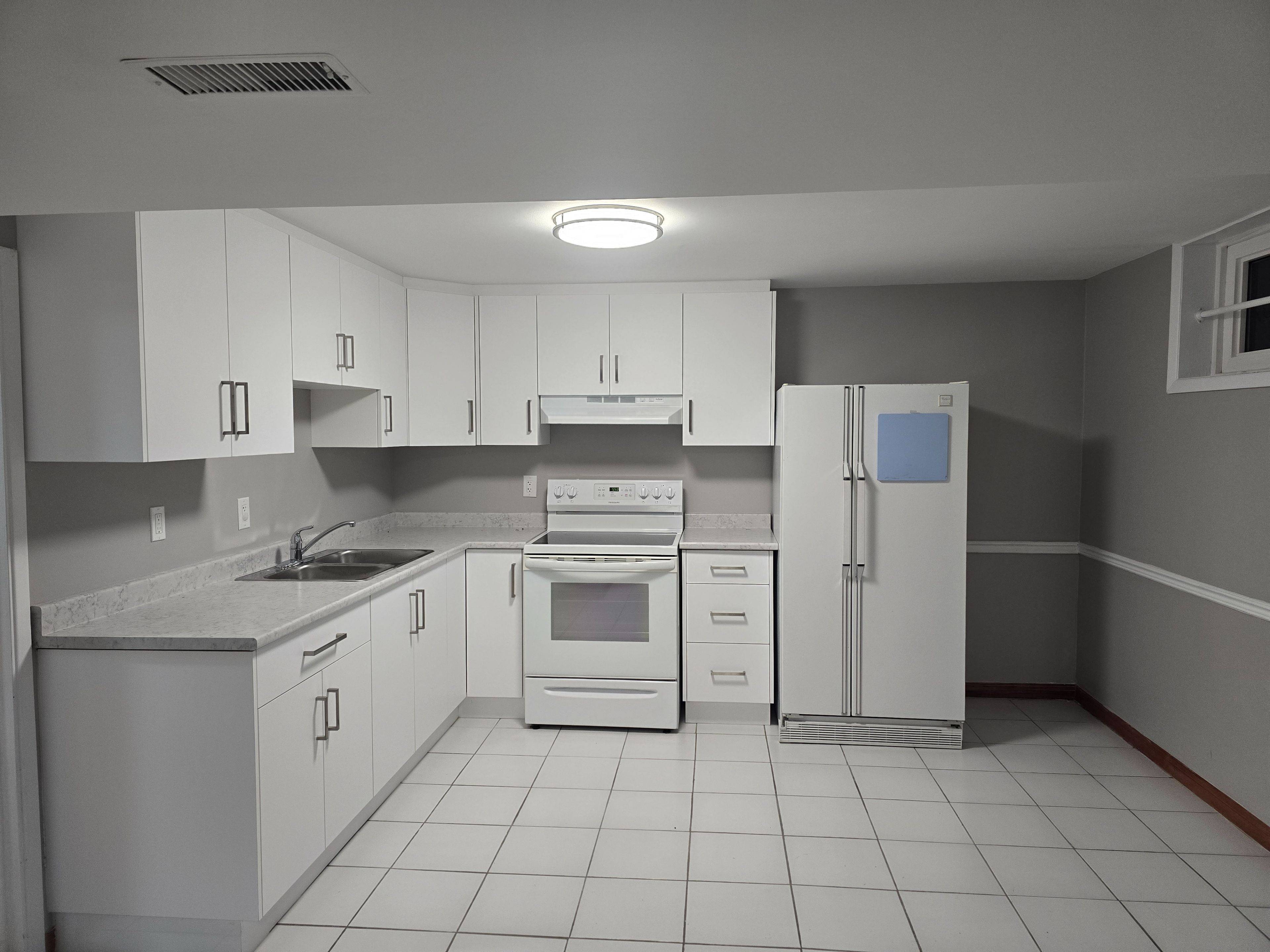 Toronto W04, ON M6L 1Z6,89 Lawnside DR #Basement