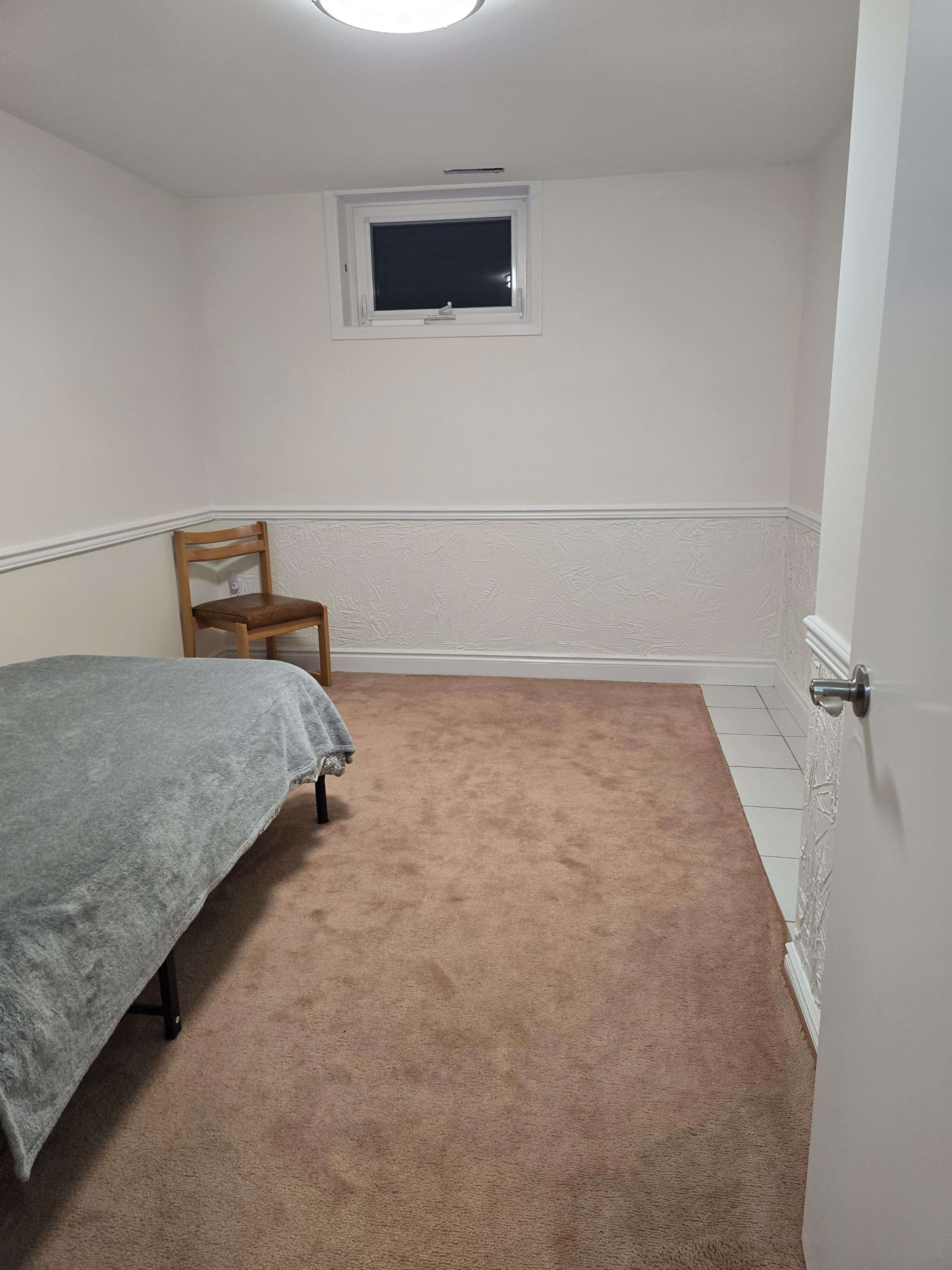 Toronto W04, ON M6L 1Z6,89 Lawnside DR #Basement