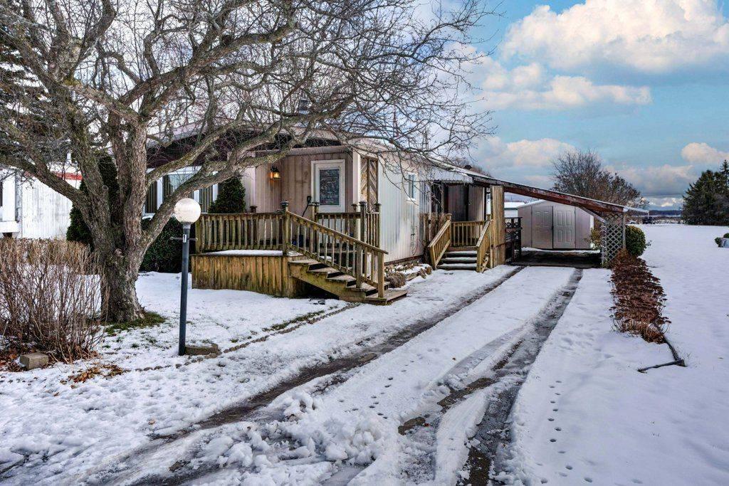 Prince Edward County, ON K0K 2T0,1231 County Rd 11 RD