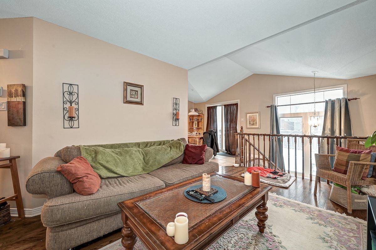 Blossom Park - Airport And Area, ON K1V 1N7,4417 Wildmint SQ