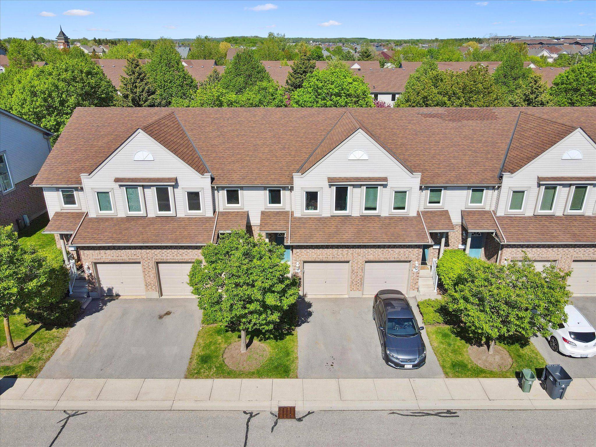 Guelph, ON N1L 1M8,69 Roehampton CRES