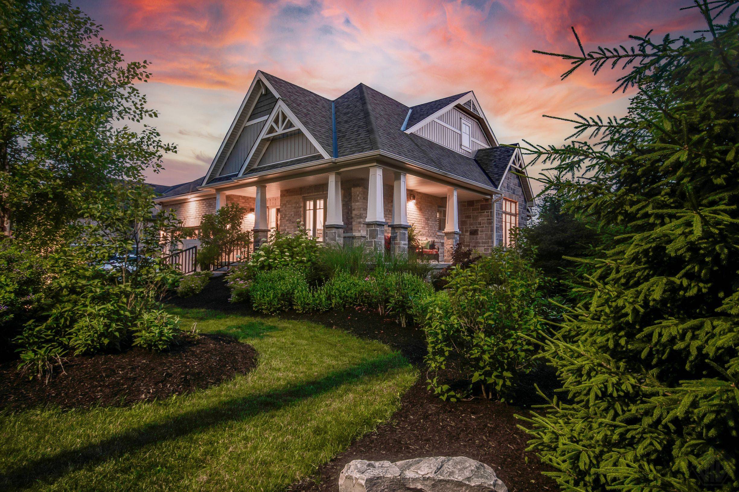 Huntsville, ON P1H 0C6,75 SELKIRK DR