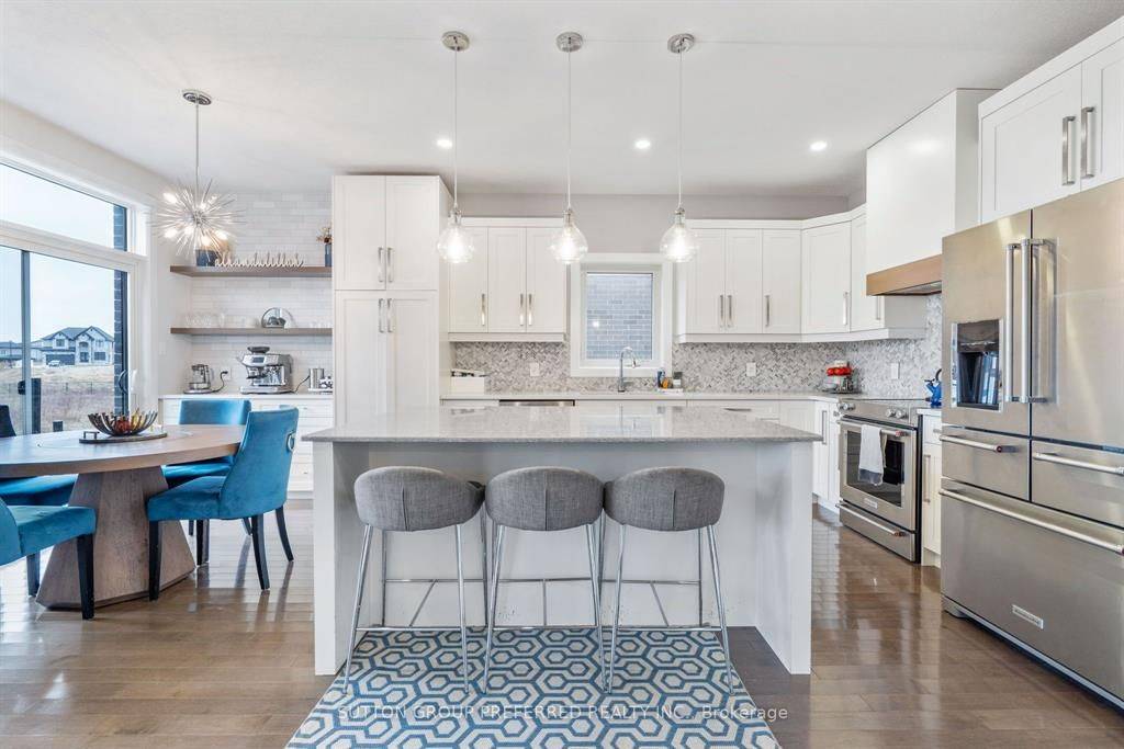 London North, ON N6G 0P9,2058 Wateroak DR