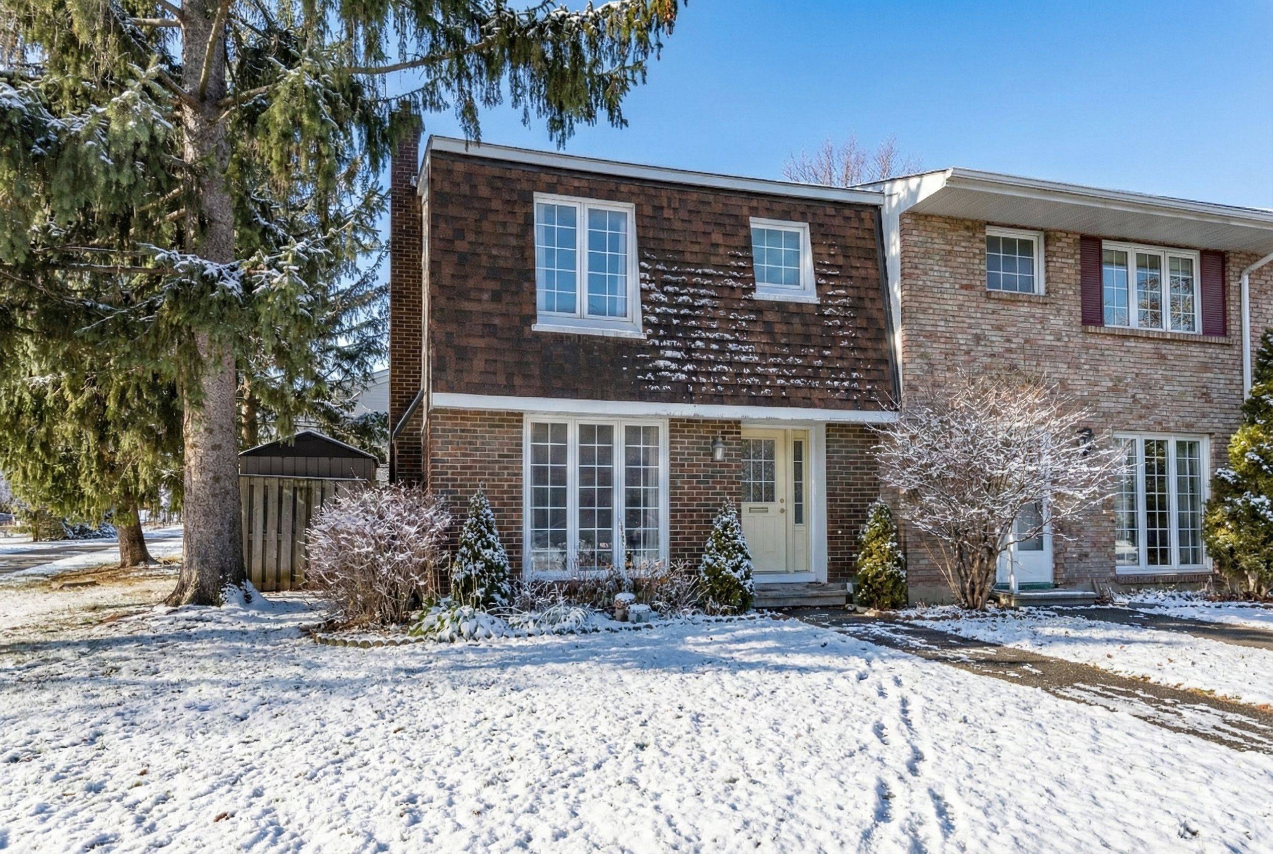 Mooneys Bay - Carleton Heights And Area, ON K2C 3M6,302 Kintyre Private #105