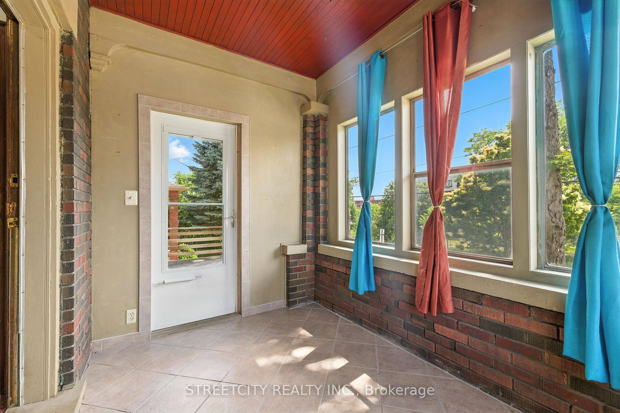 London East, ON N5W 4G3,418 Ashland AVE