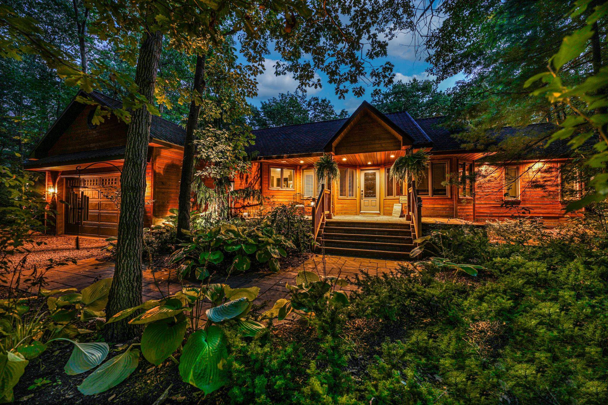 Lambton Shores, ON N0M 1T0,10219 Pinetree DR