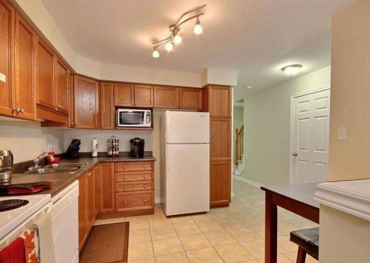 London North, ON N6H 0B6,1059 WHETHERFIELD ST #39