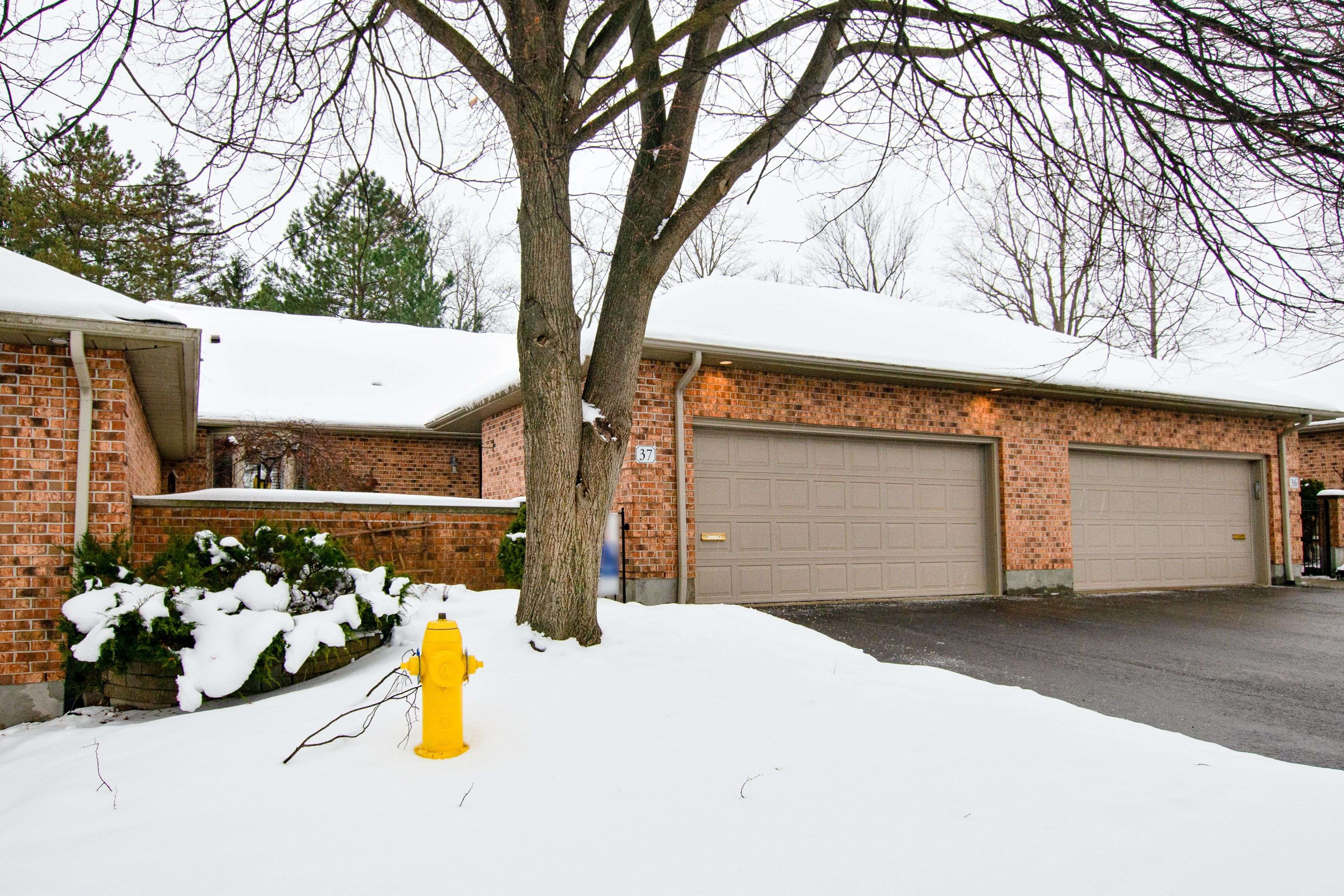 London South, ON N6K 1E2,1443 Commissioners RD W #37