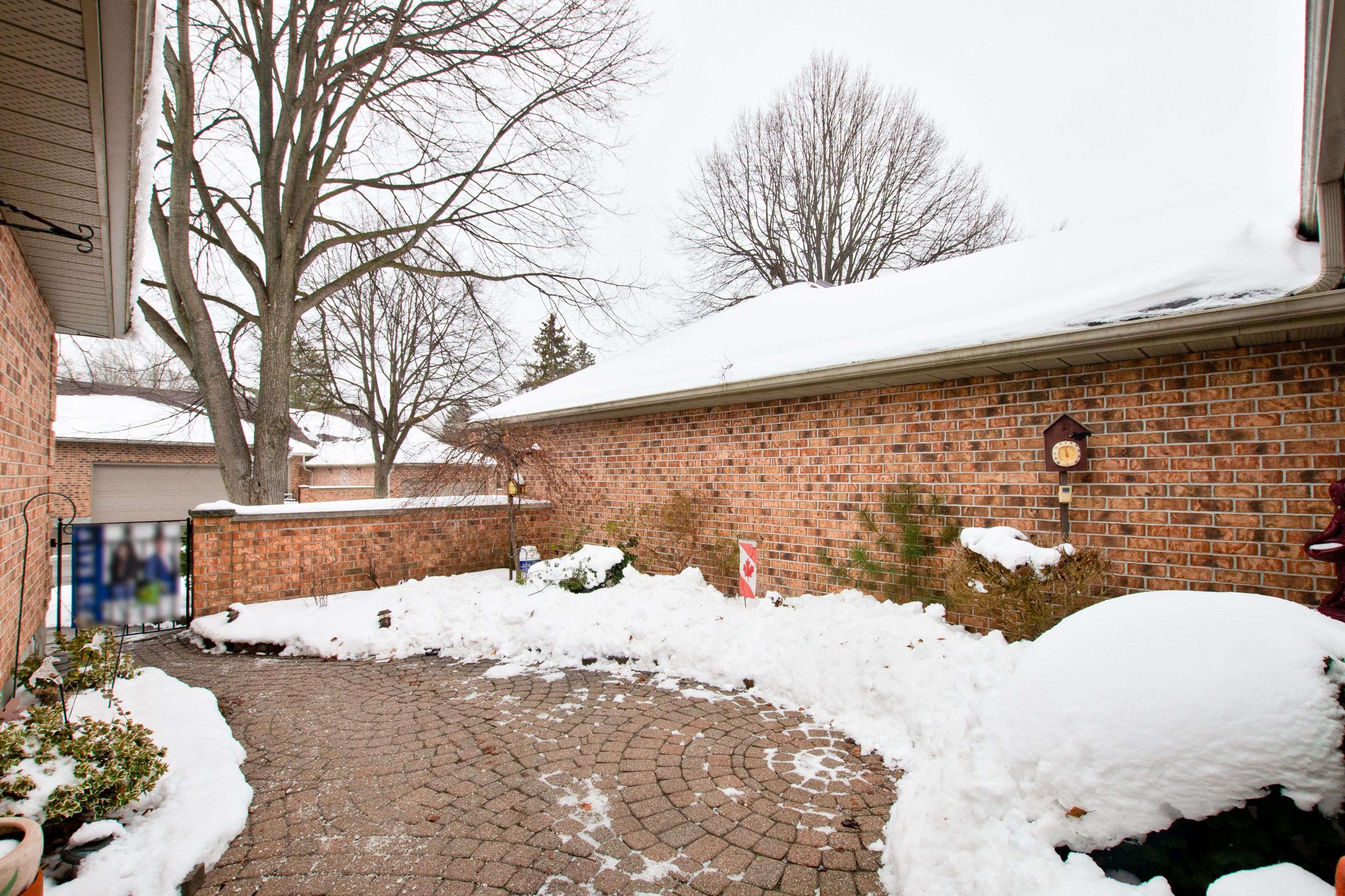 London South, ON N6K 1E2,1443 Commissioners RD W #37