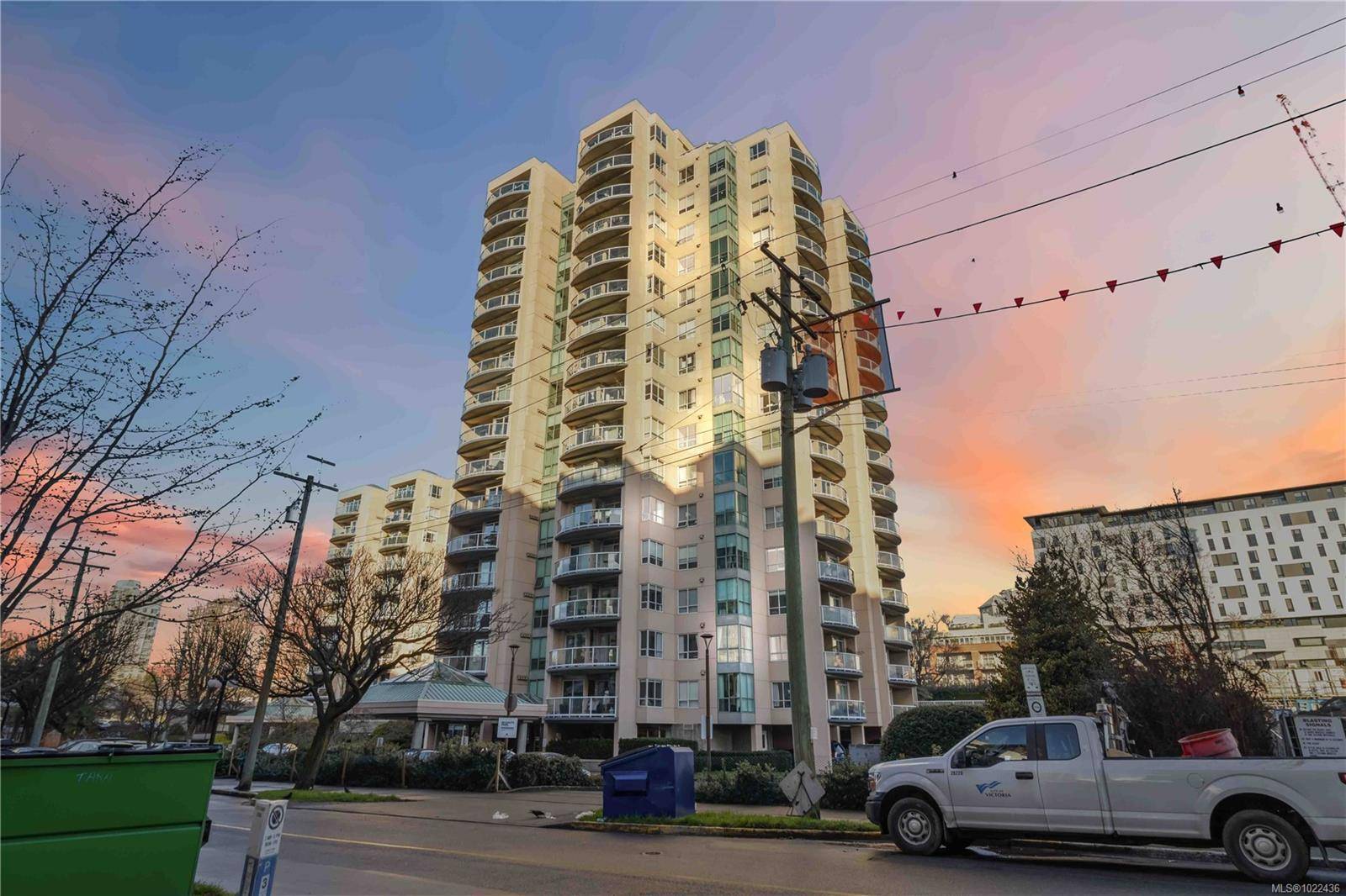 Victoria, BC V8V 4Y4,1020 View St #207