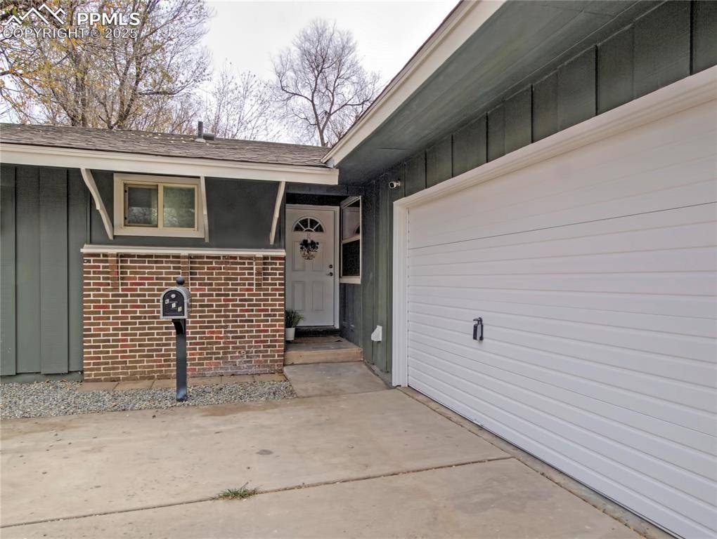 Colorado Springs, CO 80910,613 Zion DR