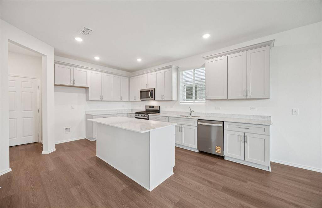 Princeton, TX 75407,2423 Roundstone Way