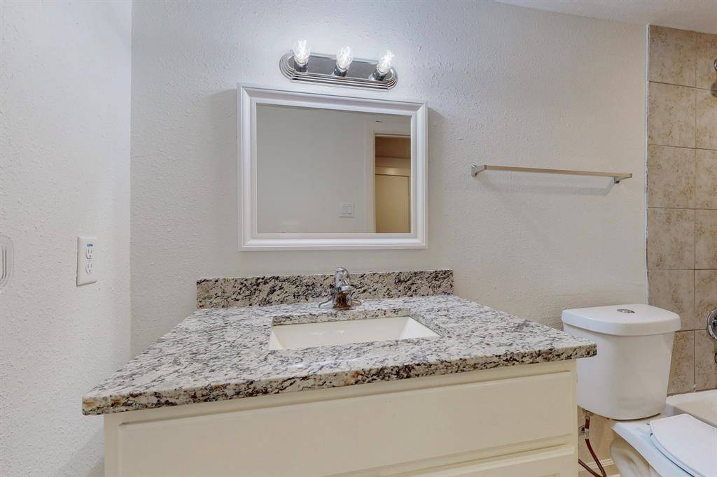 Whitesboro, TX 76273,409 W Main Street #B