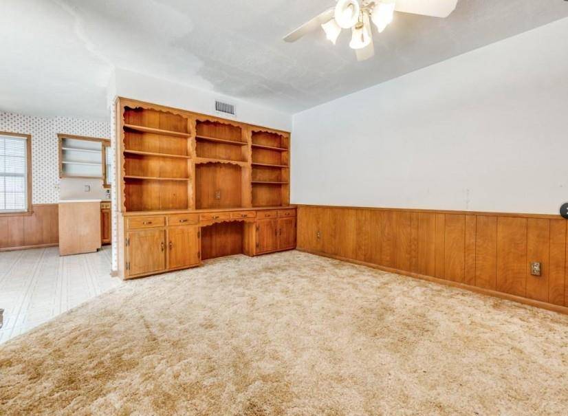 Dallas, TX 75231,6225 Berryhill Street