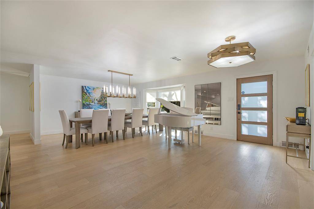 Dallas, TX 75254,7327 Spring Valley Road