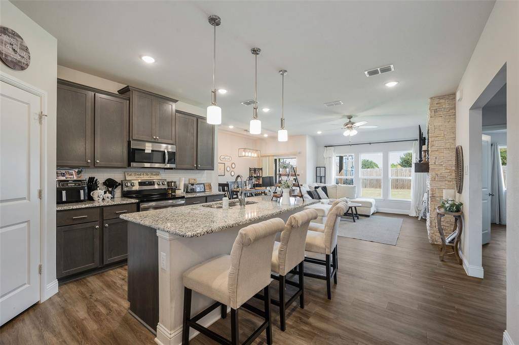 Lindsay, TX 76250,117 Mustang Drive