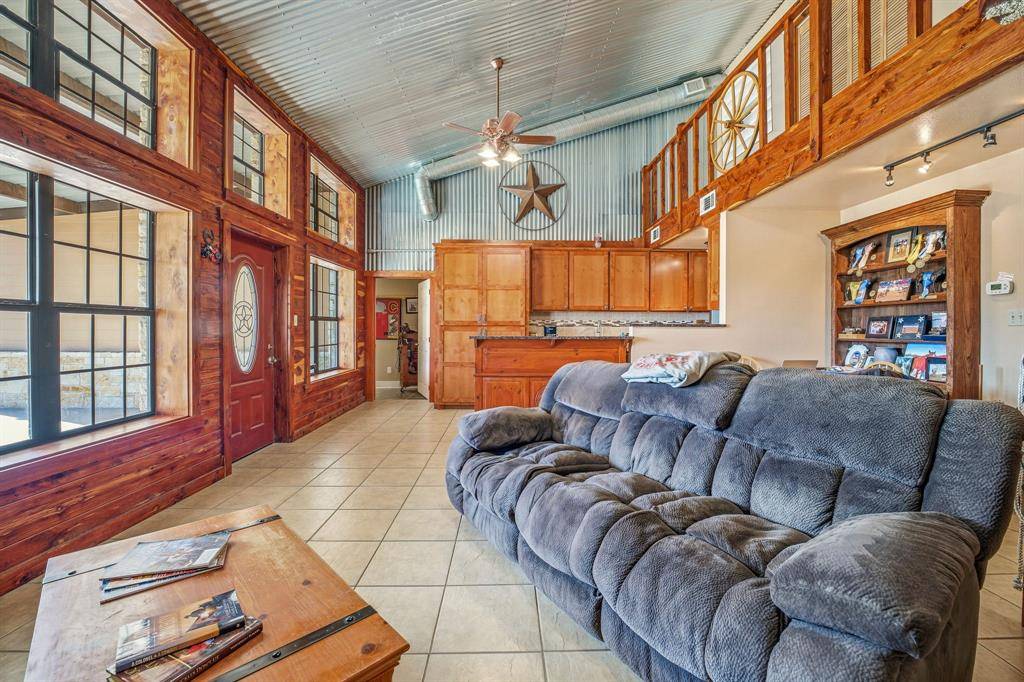 4286 County Road 156, Bluff Dale, TX 76433