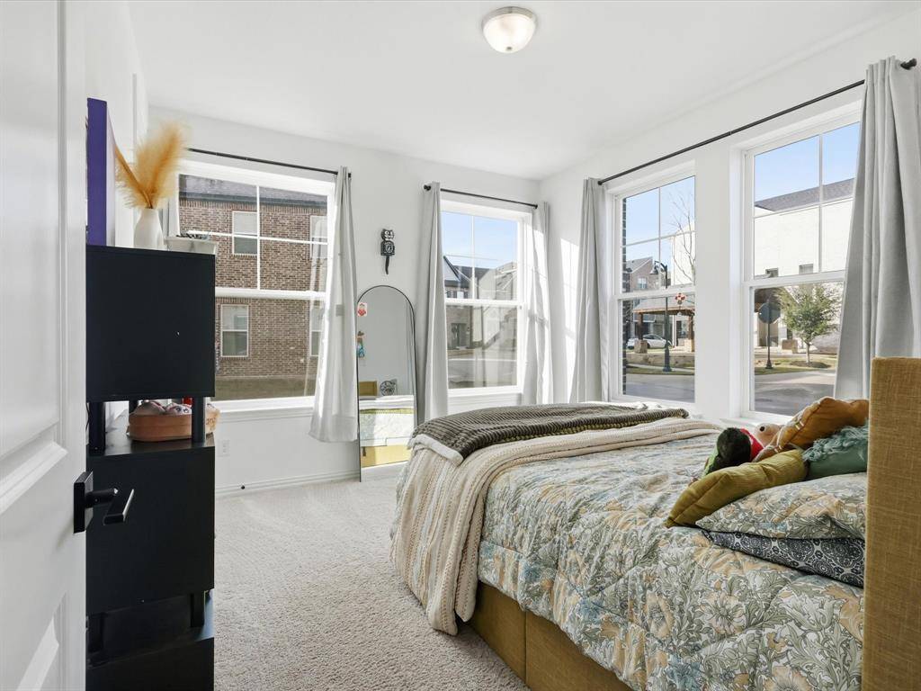 North Richland Hills, TX 76180,4340 Henderson Avenue