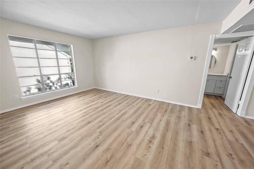 Dallas, TX 75230,10574 High Hollows Drive #265