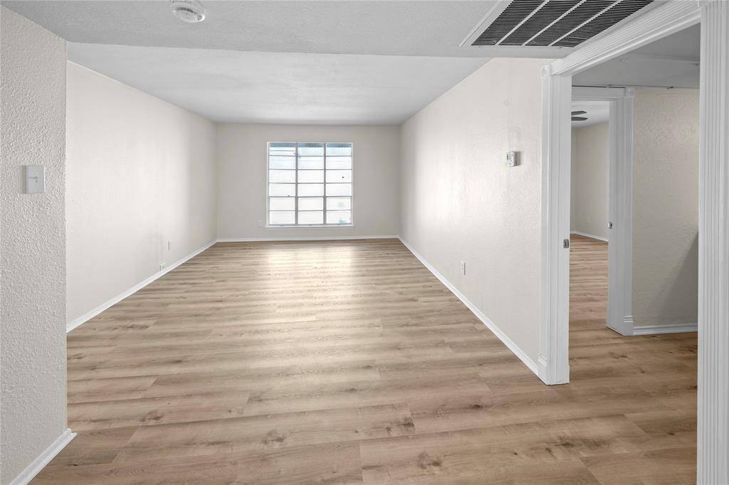 Dallas, TX 75230,10574 High Hollows Drive #265