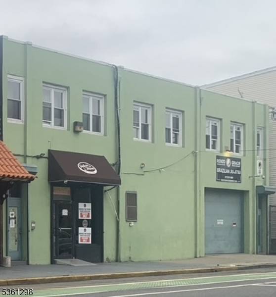 Newark City, NJ 07105,170 Mcwhorter St