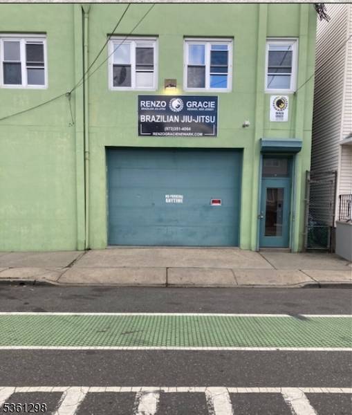 Newark City, NJ 07105,170 Mcwhorter St