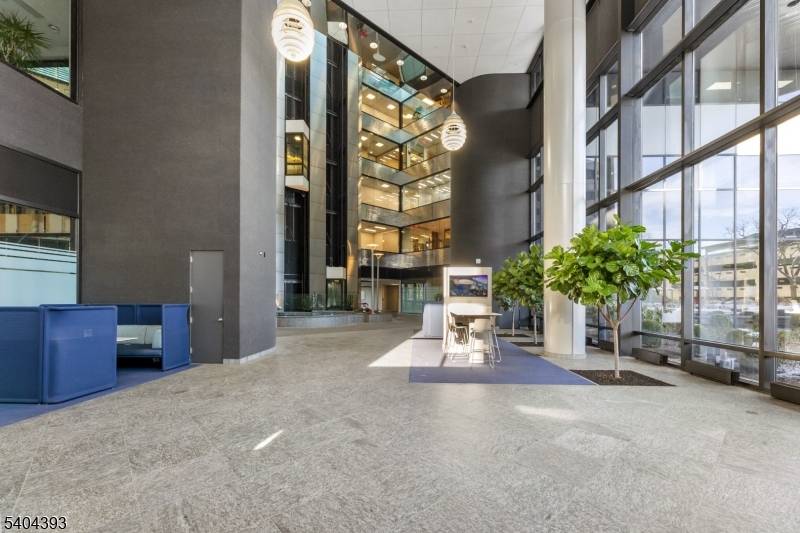 Teaneck Twp., NJ 07666,500 Frank W Burr Blvd