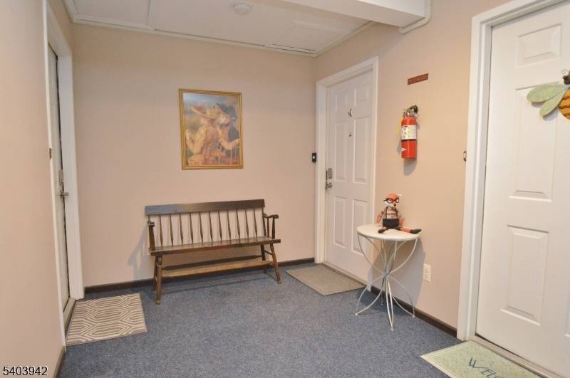 Morris Plains Boro, NJ 07950,15 Foxwood Dr #E