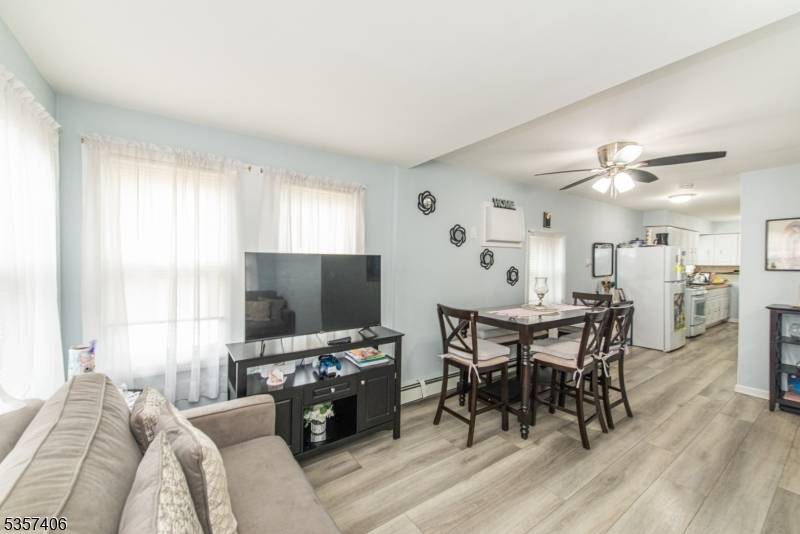 Oakland Boro, NJ 07436,20 Park Dr