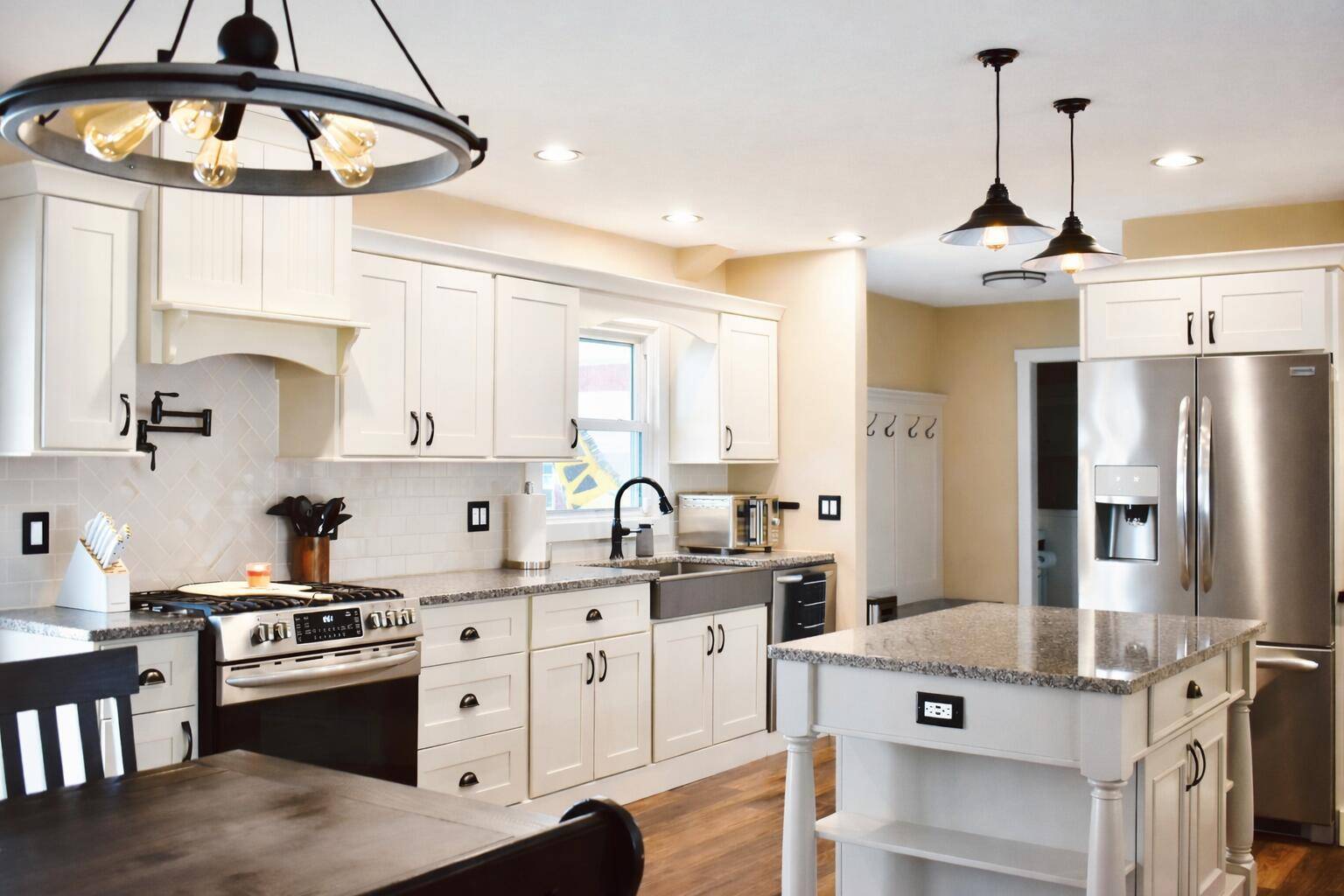 Union, MI 49130,71423 State Line DR