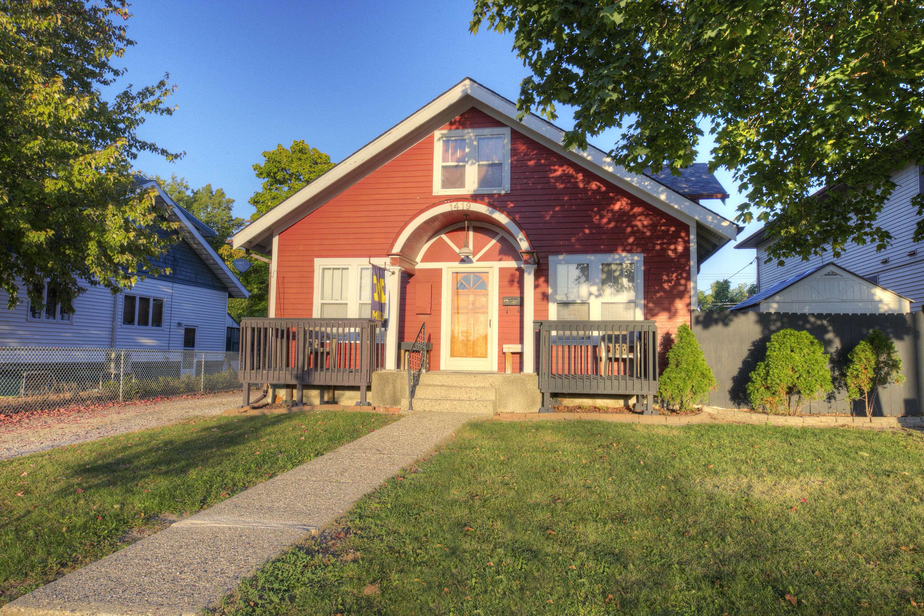 Ann Arbor, MI 48104,1419 S State ST