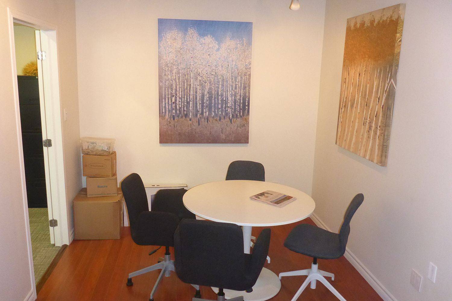 Toronto C11, ON M4G 2H7,105 Vanderhoof AVE #6