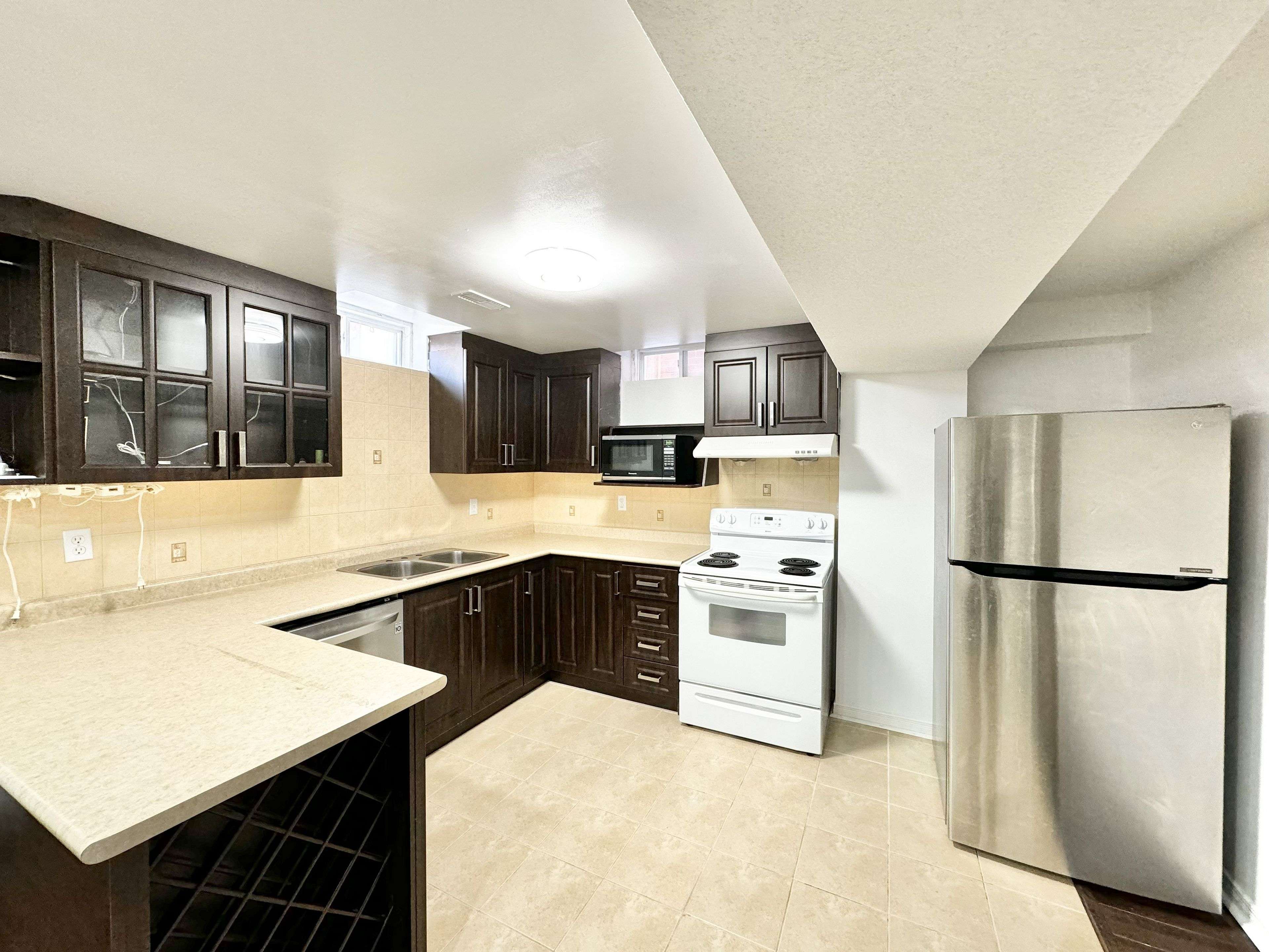 Ajax, ON L1T 0A3,5 Coyle ST