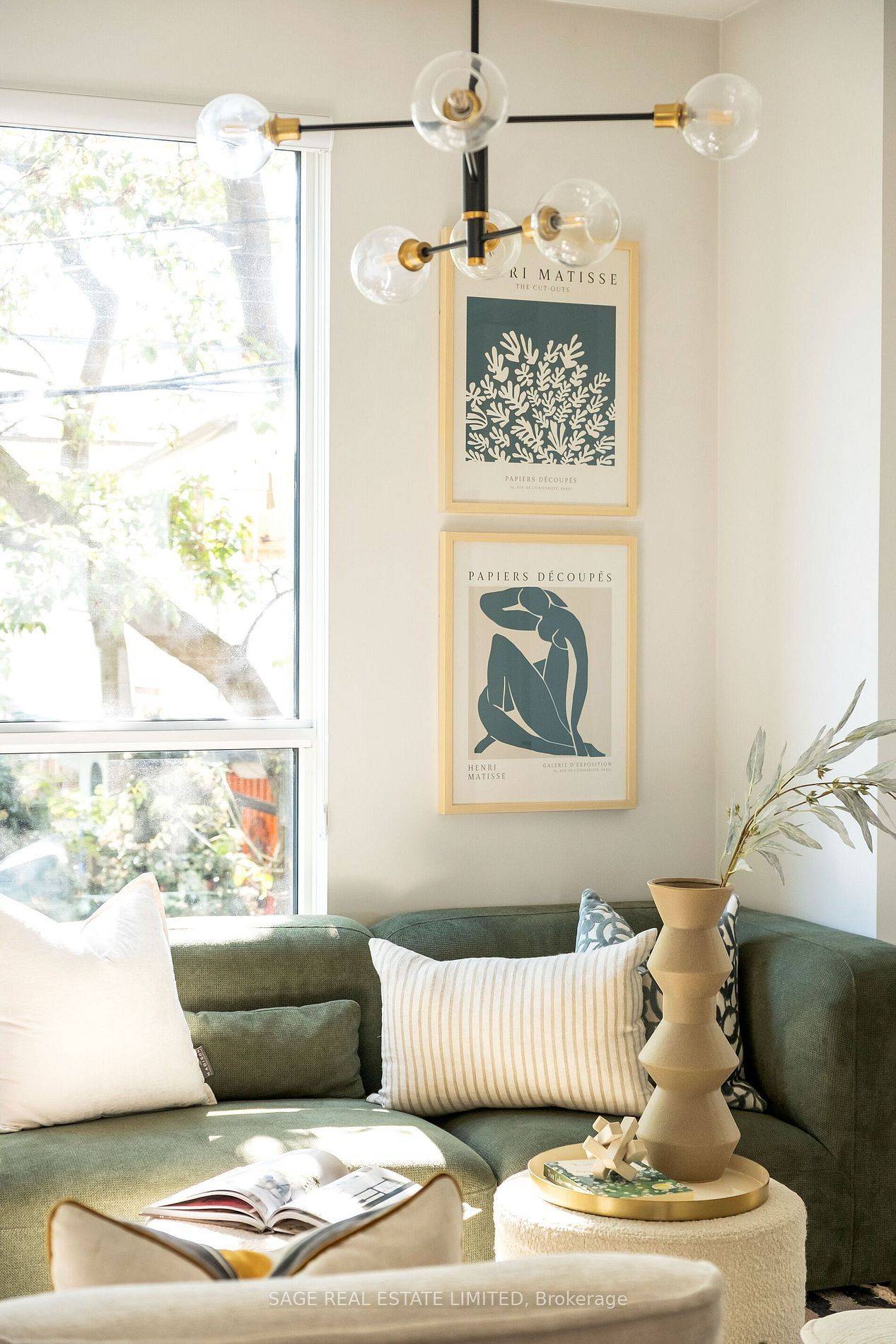 Toronto E01, ON M4L 0B1,1331 Queen ST E #Th01