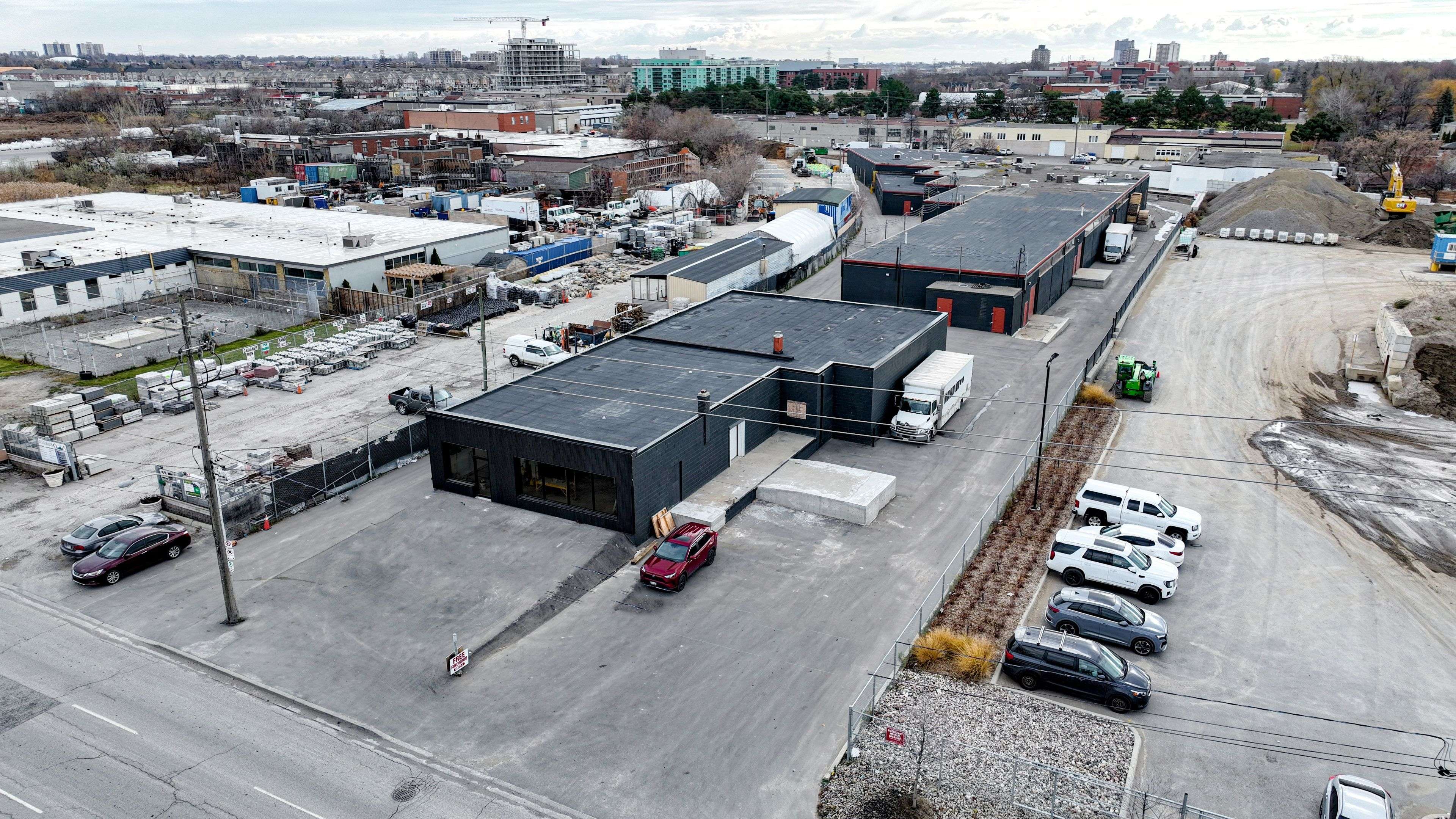 Toronto E04, ON M1L 2G6,51 Comstock RD #Unit 3