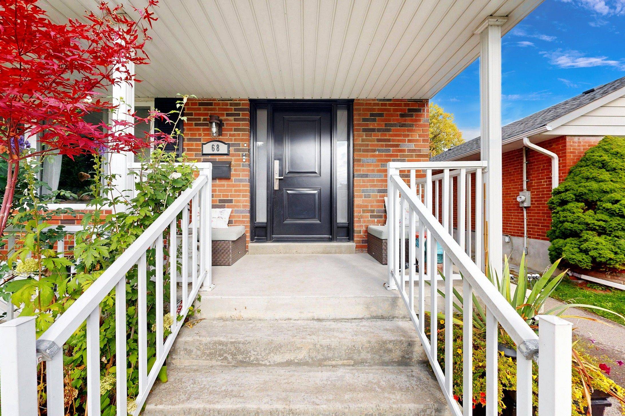 Toronto E04, ON M1R 4H8,68 Christina CRES